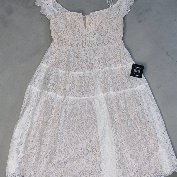White Lace Party Dress with Capp Sleeves - Picture 2 of 4